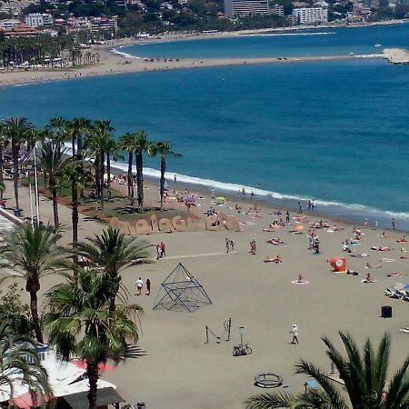Malagueta Playa Azul Mediterraneo Málaga Esterno foto