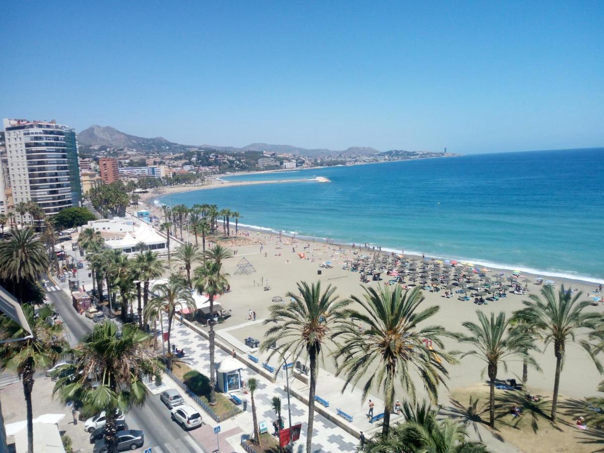 Malagueta Playa Azul Mediterraneo Málaga Esterno foto